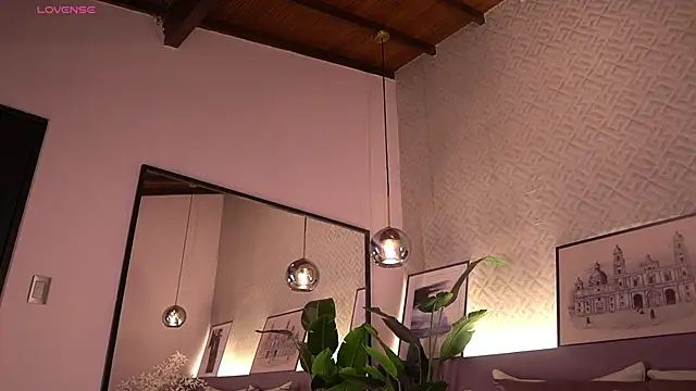 IzzyWild online show from 19, 4, 2026