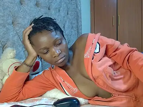 Naughty Girl17 online show from 25, 2, 2025