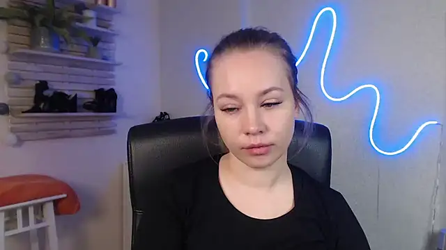 holly xglam online show from 31, 12, 2024