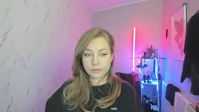 holly xglam online show from 27, 11, 2025