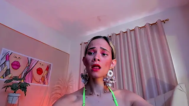 Snapshot of SkiinnyAna chatting on 3, 2, 2025 SkiinnyAna online show from 3, 2, 2025