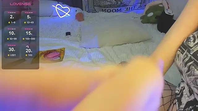 Snapshot of SophiaRyder chatting on 29, 11, 2025 SophiaRyder online show from 29, 11, 2025