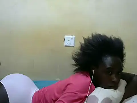 Snapshot of sweet_lily2 chatting on 19, 2, 2025 sweet lily2 online show from 19, 2, 2025