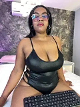Esmeralda Duarte online show from 12, 7, 2026