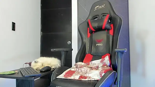 sergiio mesa27 online show from 25, 1, 2025