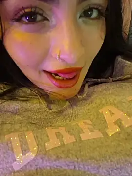 Snapshot of miel_gomez chatting on 12, 11, 2025 miel gomez online show from 12, 11, 2025