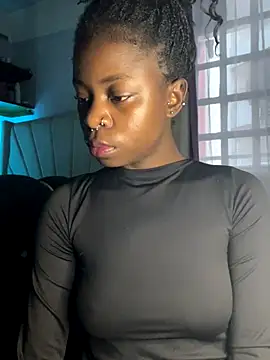 Snapshot of pretty_maliah chatting on 15, 9, 2025 pretty maliah online show from 15, 9, 2025