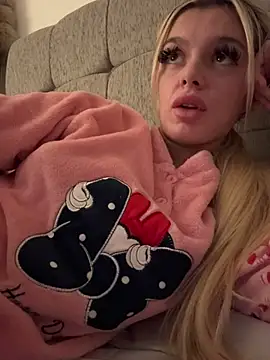 IrishTeenBarbie69 online show from 2, 2, 2025