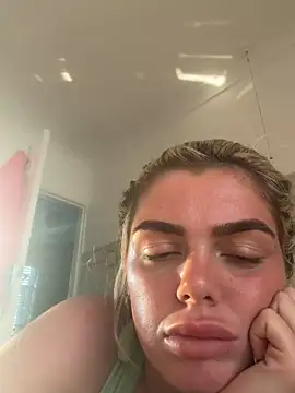 IrishTeenBarbie69 online show from 24, 5, 2026