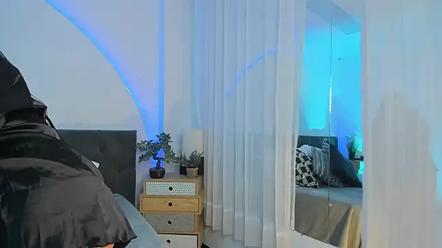 Grace Duppon online show from 30, 1, 2025