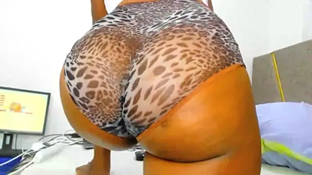 Natasha Spencer online show from 27, 11, 2025