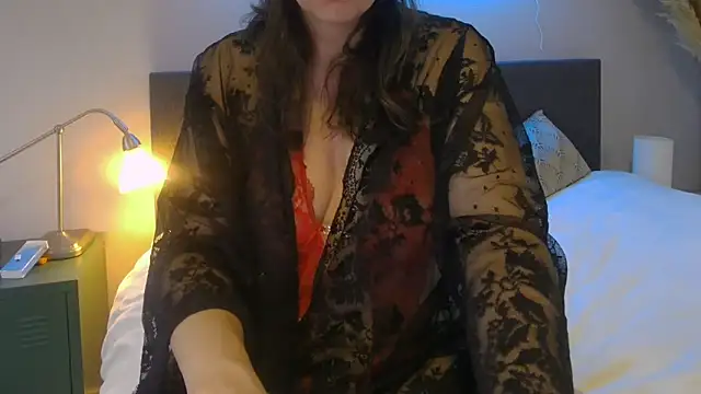 Snapshot of Ella_Next_Door chatting on 14, 2, 2025 Ella Next Door online show from 14, 2, 2025