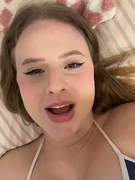 Snapshot of charmillebr chatting on 8, 2, 2025 charmillebr online show from 8, 2, 2025