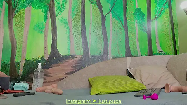 Snapshot of Pinkypupa-Love chatting on 12, 2, 2025 Pinkypupa-Love online show from 12, 2, 2025