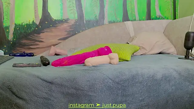 Snapshot of Pinkypupa-Love chatting on 12, 2, 2025 Pinkypupa-Love online show from 12, 2, 2025