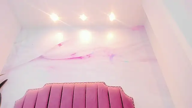 angeline blake  online show from 29, 1, 2025