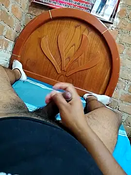 Snapshot of Dnick2 chatting on 15, 12, 2025 Dnick2 online show from 15, 12, 2025