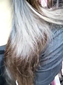 Snapshot of _Linez_ chatting on 17, 12, 2024 Linez online show from 17, 12, 2024