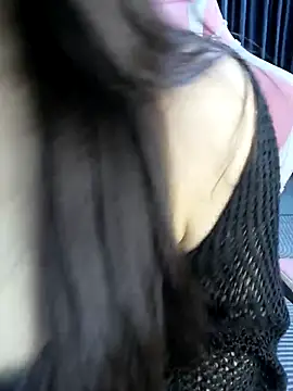 Snapshot of _Linez_ chatting on 21, 9, 2025 Linez online show from 21, 9, 2025