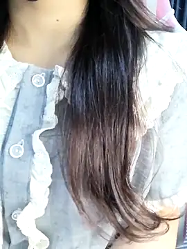 Snapshot of _Linez_ chatting on 27, 10, 2025 Linez online show from 27, 10, 2025