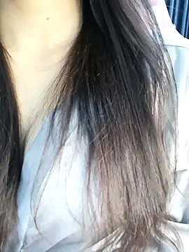 Snapshot of _Linez_ chatting on 29, 10, 2025 Linez online show from 29, 10, 2025