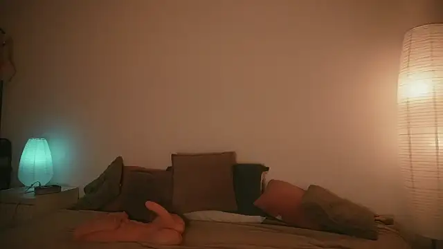 Snapshot of kris69kiss chatting on 4, 10, 2025 kris69kiss online show from 4, 10, 2025