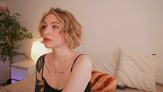 kris69kiss online show from 28, 3, 2026