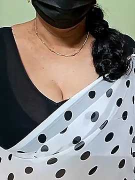 Snapshot of ananya956 chatting on 19, 3, 2025 ananya956 online show from 19, 3, 2025