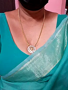 Snapshot of ananya956 chatting on 10, 9, 2025 ananya956 online show from 10, 9, 2025