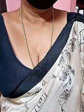 Snapshot of ananya956 chatting on 11, 9, 2025 ananya956 online show from 11, 9, 2025