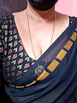 Snapshot of ananya956 chatting on 13, 9, 2025 ananya956 online show from 13, 9, 2025