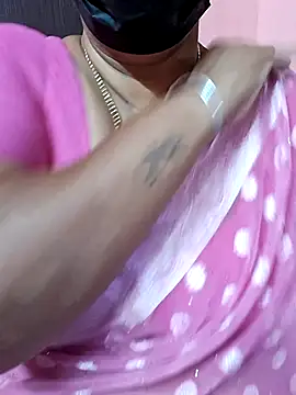 Snapshot of ananya956 chatting on 15, 9, 2025 ananya956 online show from 15, 9, 2025