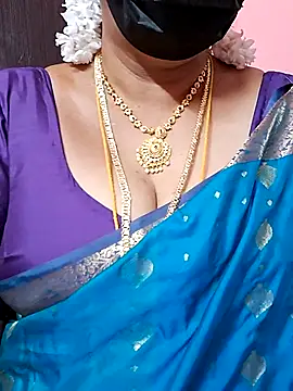 Snapshot of ananya956 chatting on 21, 9, 2025 ananya956 online show from 21, 9, 2025