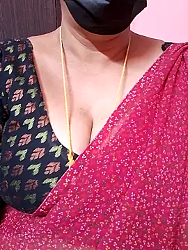 Snapshot of ananya956 chatting on 23, 9, 2025 ananya956 online show from 23, 9, 2025