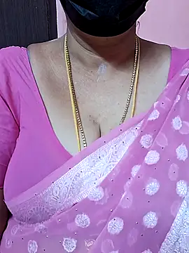 Snapshot of ananya956 chatting on 24, 9, 2025 ananya956 online show from 24, 9, 2025