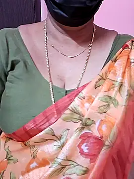 Snapshot of ananya956 chatting on 29, 9, 2025 ananya956 online show from 29, 9, 2025