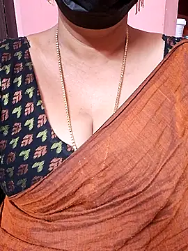 Snapshot of ananya956 chatting on 5, 10, 2025 ananya956 online show from 5, 10, 2025