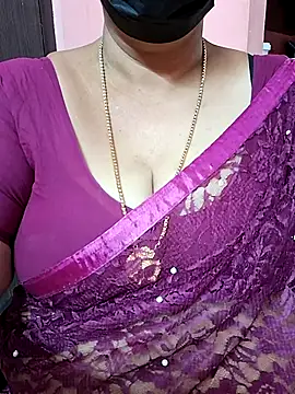 Snapshot of ananya956 chatting on 7, 10, 2025 ananya956 online show from 7, 10, 2025