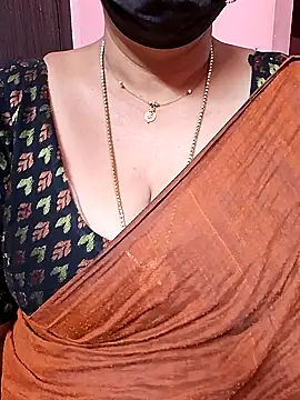 Snapshot of ananya956 chatting on 28, 10, 2025 ananya956 online show from 28, 10, 2025