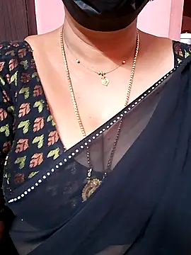 Snapshot of ananya956 chatting on 2, 11, 2025 ananya956 online show from 2, 11, 2025