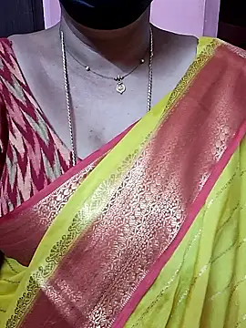 Snapshot of ananya956 chatting on 4, 11, 2025 ananya956 online show from 4, 11, 2025