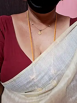 Snapshot of ananya956 chatting on 6, 11, 2025 ananya956 online show from 6, 11, 2025