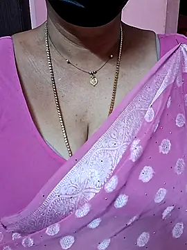 Snapshot of ananya956 chatting on 14, 11, 2025 ananya956 online show from 14, 11, 2025