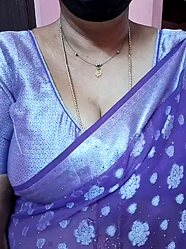 Snapshot of ananya956 chatting on 25, 11, 2025 ananya956 online show from 25, 11, 2025