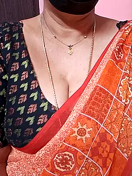 Snapshot of ananya956 chatting on 26, 11, 2025 ananya956 online show from 26, 11, 2025