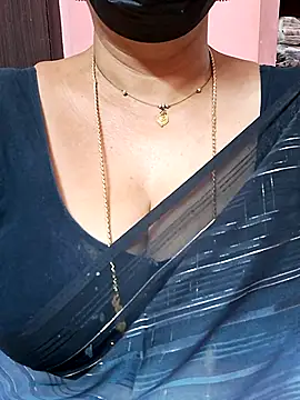 Snapshot of ananya956 chatting on 28, 11, 2025 ananya956 online show from 28, 11, 2025