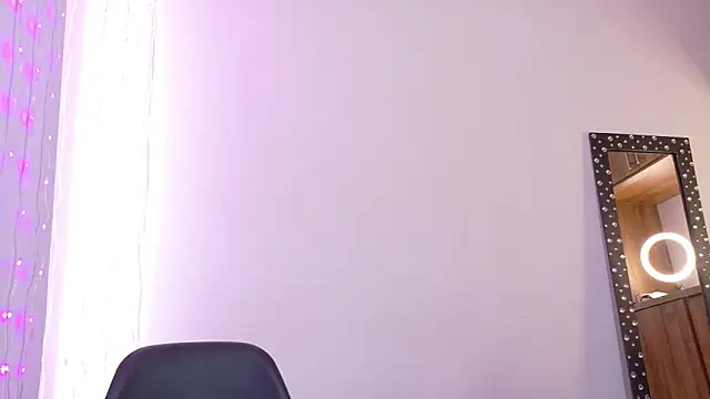 Snapshot of im_anna_ chatting on 19, 10, 2025 im anna online show from 19, 10, 2025