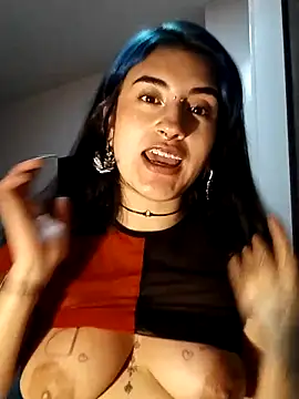 Snapshot of Lilith_Pink chatting on 13, 2, 2025 Lilith Pink online show from 13, 2, 2025