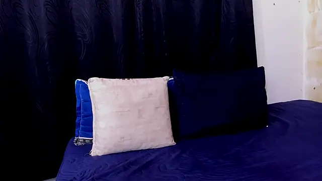 Snapshot of Lauren_Hills069 chatting on 5, 10, 2025 Lauren Hills069 online show from 5, 10, 2025