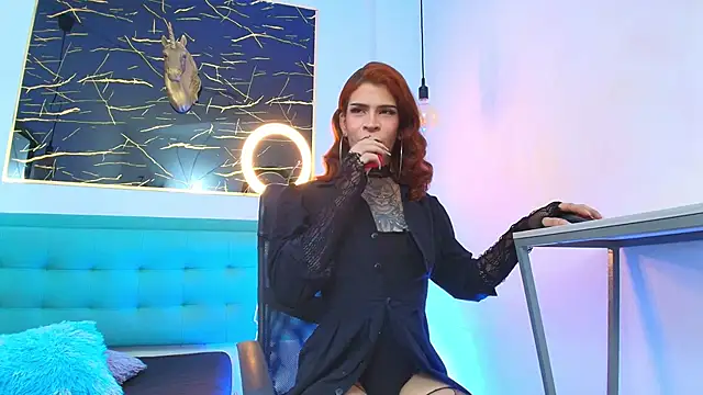 Snapshot of Bella_salvatore chatting on 11, 11, 2025 Bella salvatore online show from 11, 11, 2025